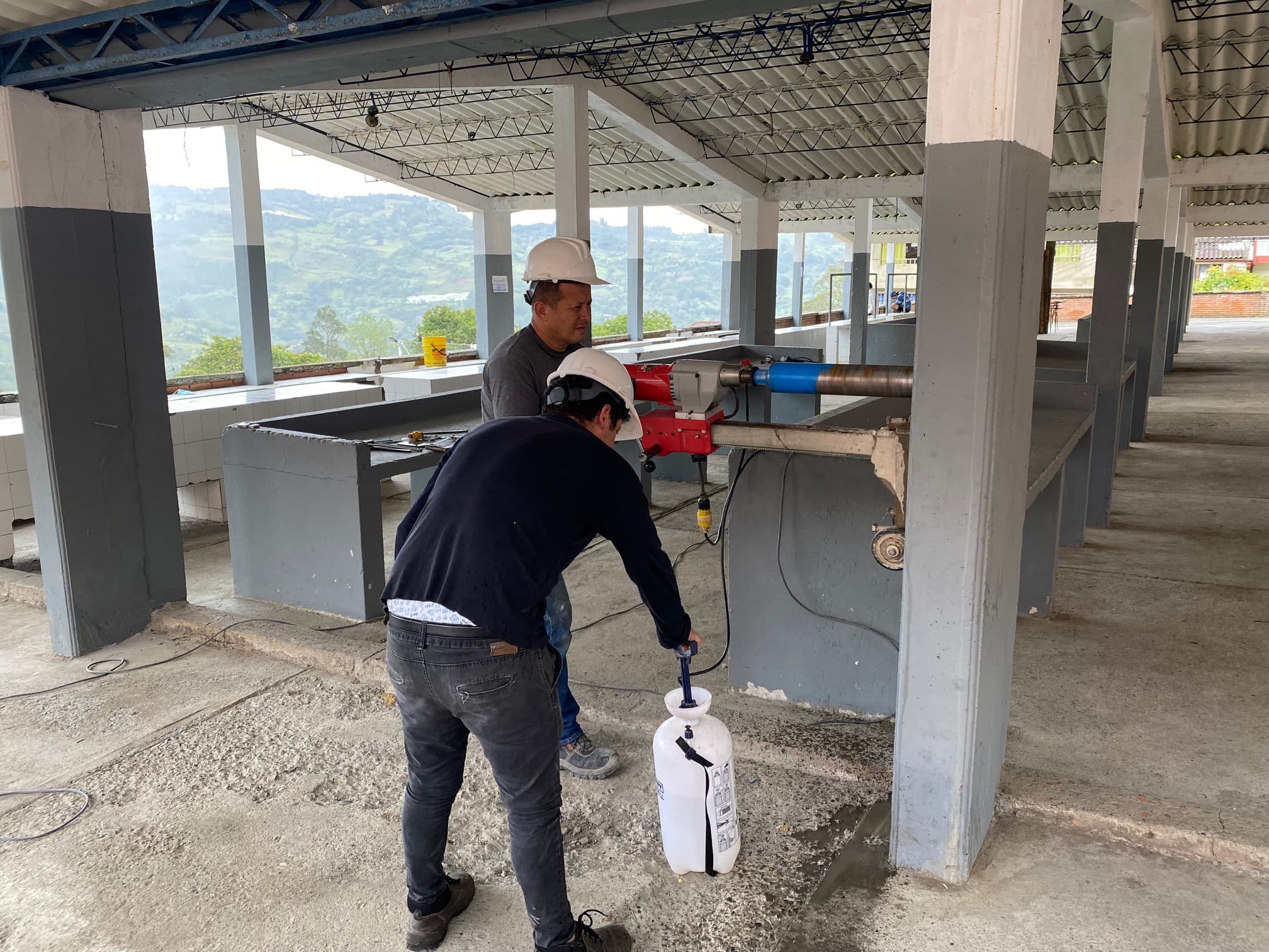 Evaluación estructural en equipamiento comunitario