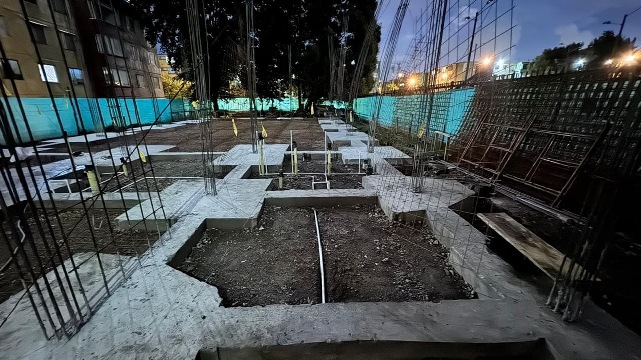 Trabajos de cimentación en jornada nocturna